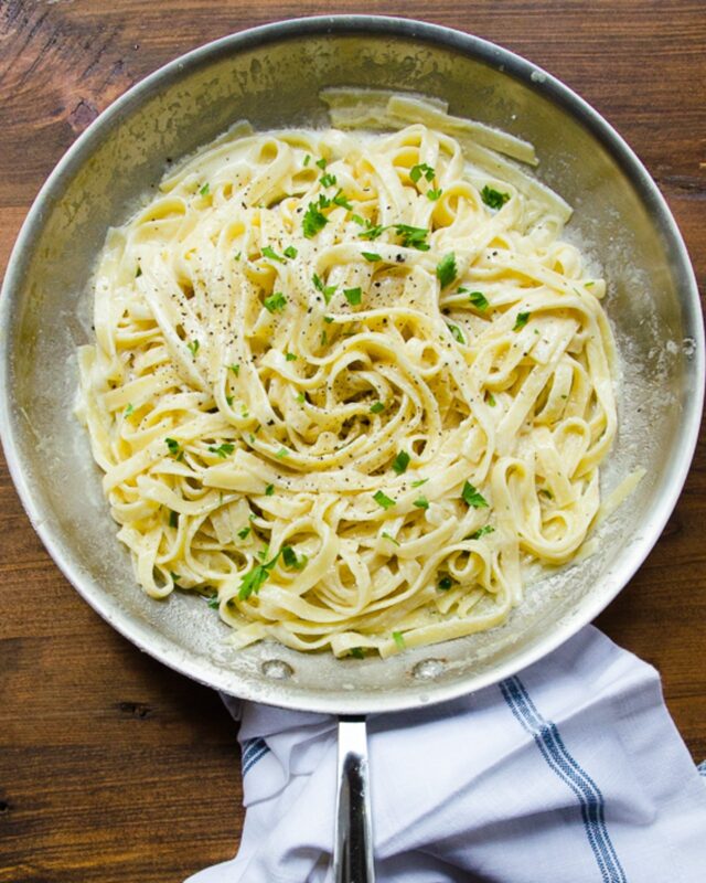 Fettuccine Alfredo