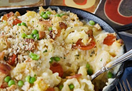 Bacon, Tomato and Green Pea Mac ‘n’ Cheese