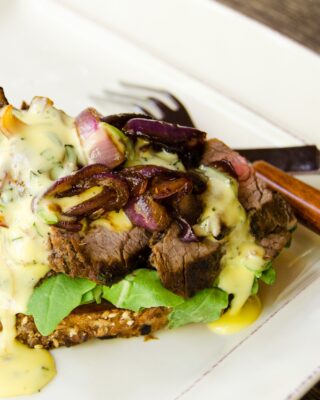 Open Faced Steak Sandwich with Béarnaise Sauce