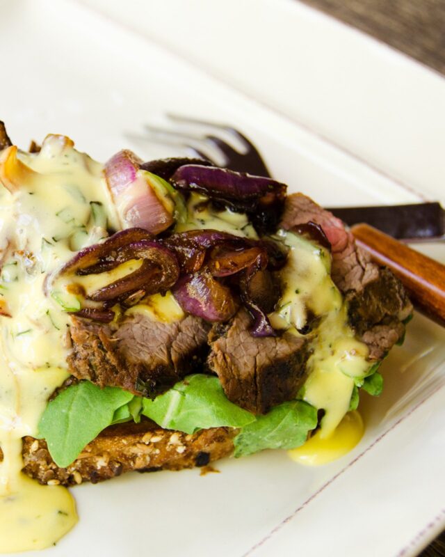 Open Faced Steak Sandwich with Béarnaise Sauce