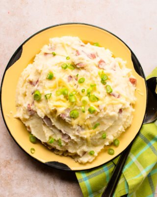Cheddar Garlic Smashed Potatoes