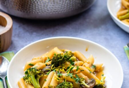 One Pot Pasta with Mushrooms, Leeks and Broccoli