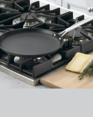Hard Anodized 10-inch Crêpe Pan